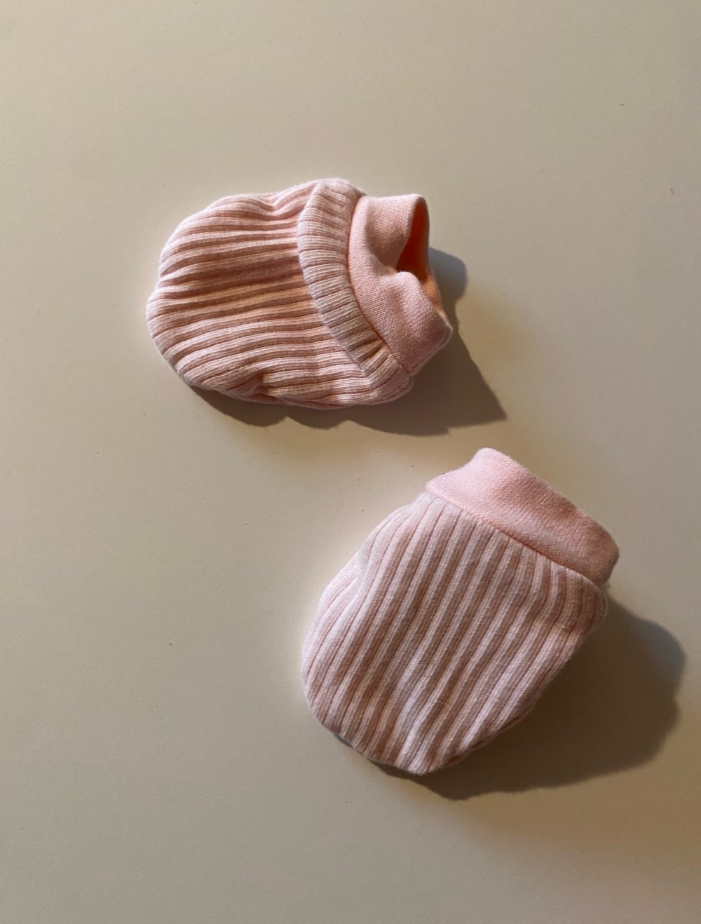 neugeborenen Handschuhe rosa
