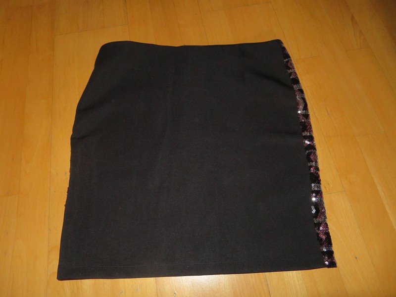 H&M Divided Strech-Rock schwarz mit Pailletten Größe L