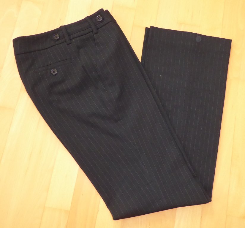 Klassische schwarze Hose von H&M