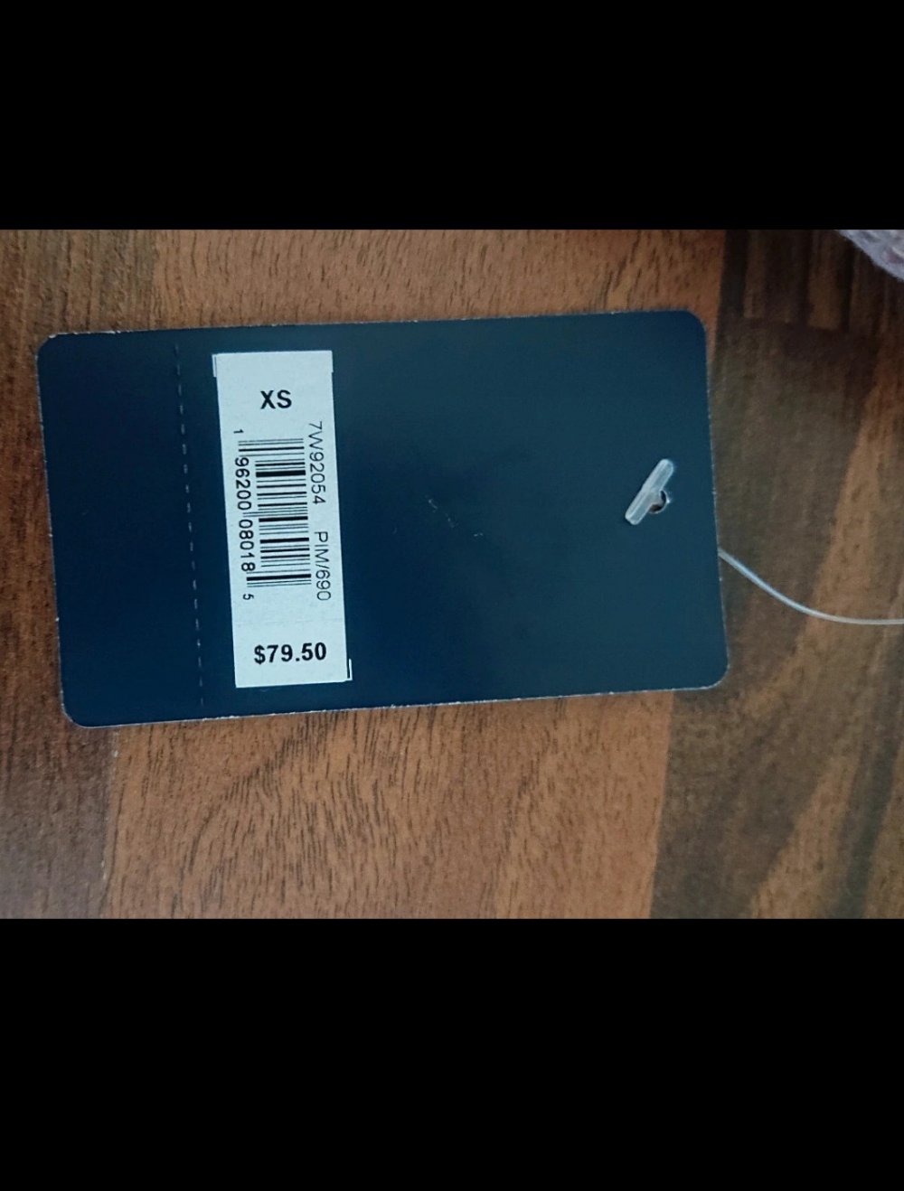 Rosa Rock mit Blumenmuster