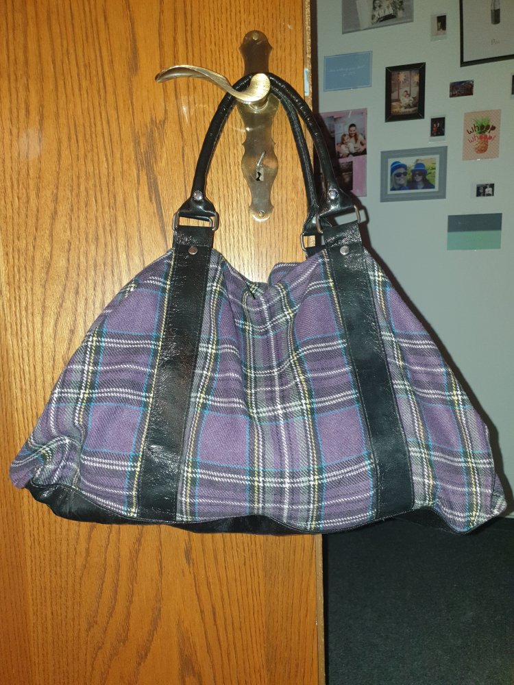 Lila karierte Tasche 