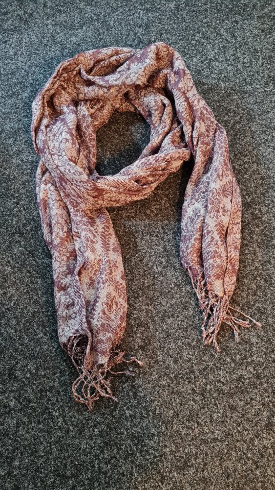 Rosa Schal mit Glitzer 