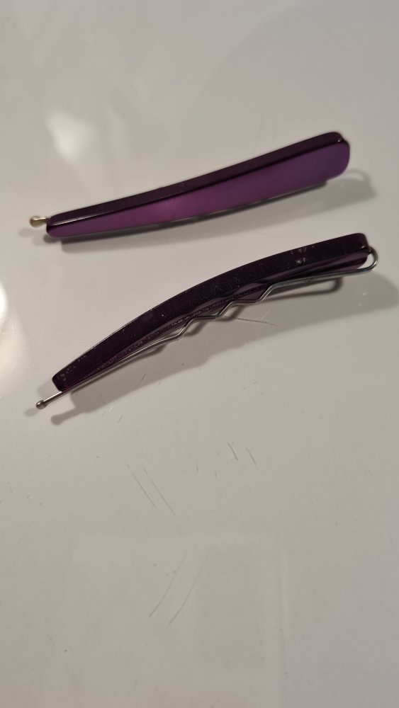 Lila Haarspangen Set