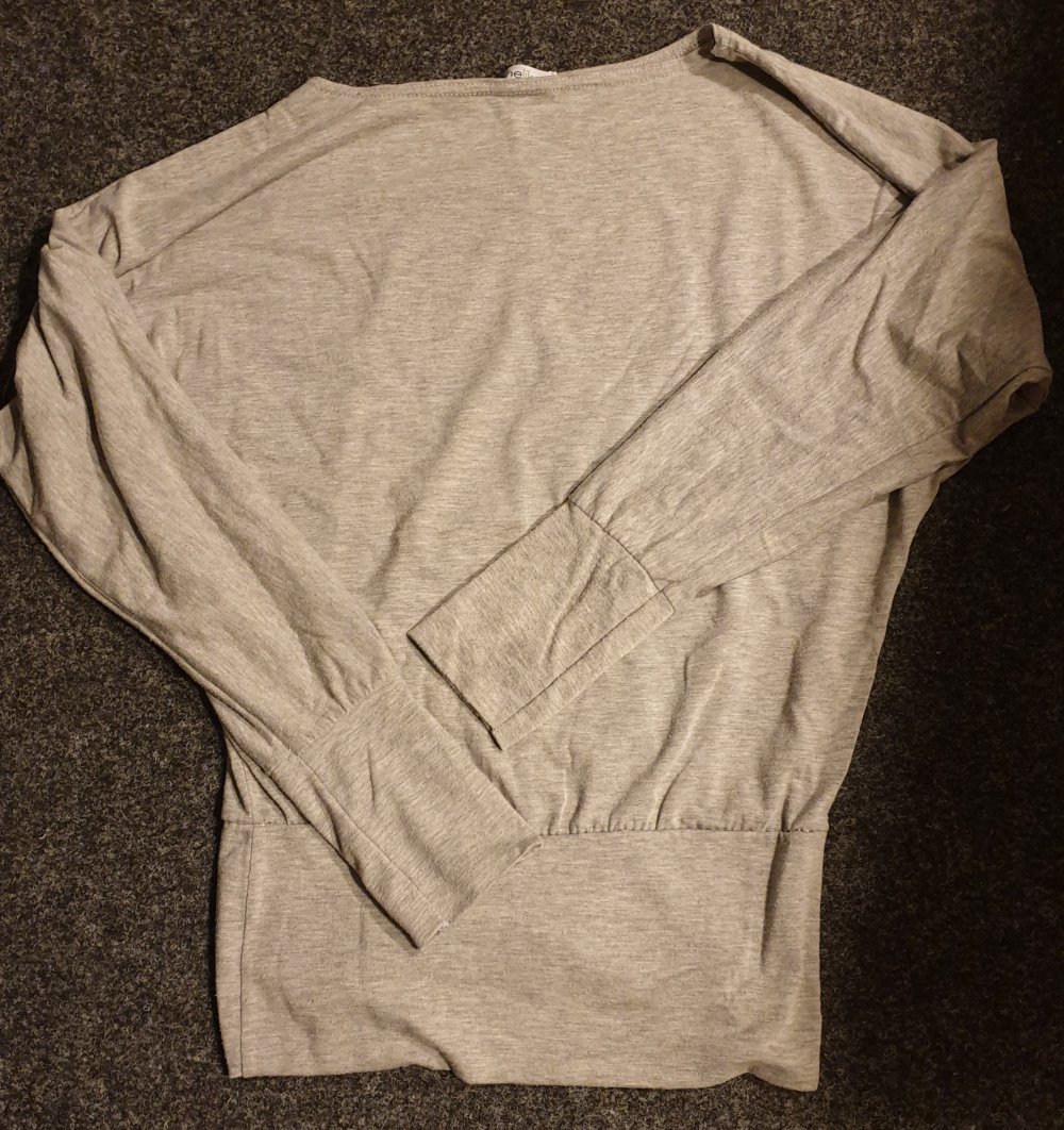 Graues lässiges Oversize-Shirt 