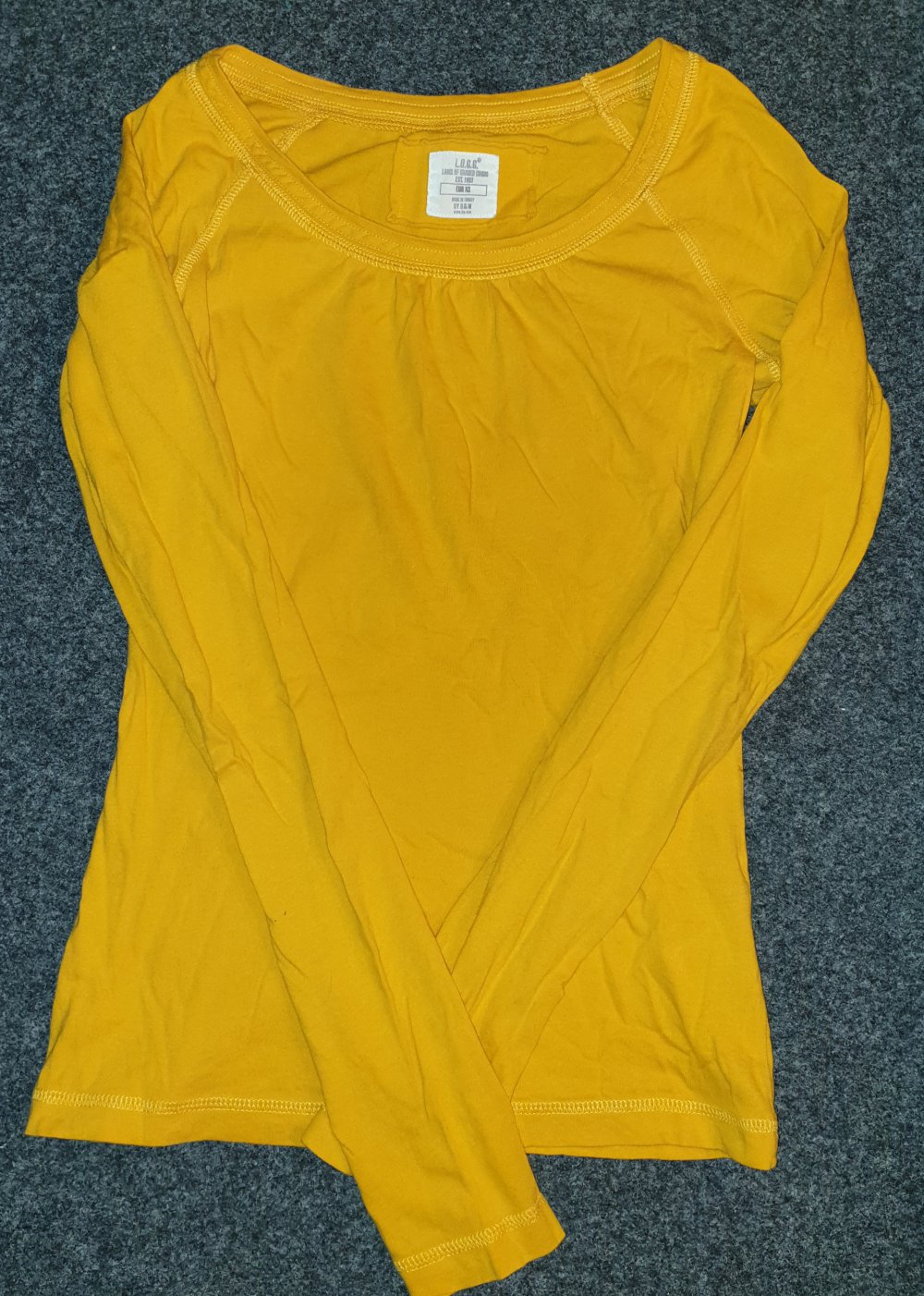 Senfgelbes Langarmshirt 