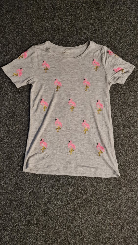Graues T-Shirt mit Flamingos 