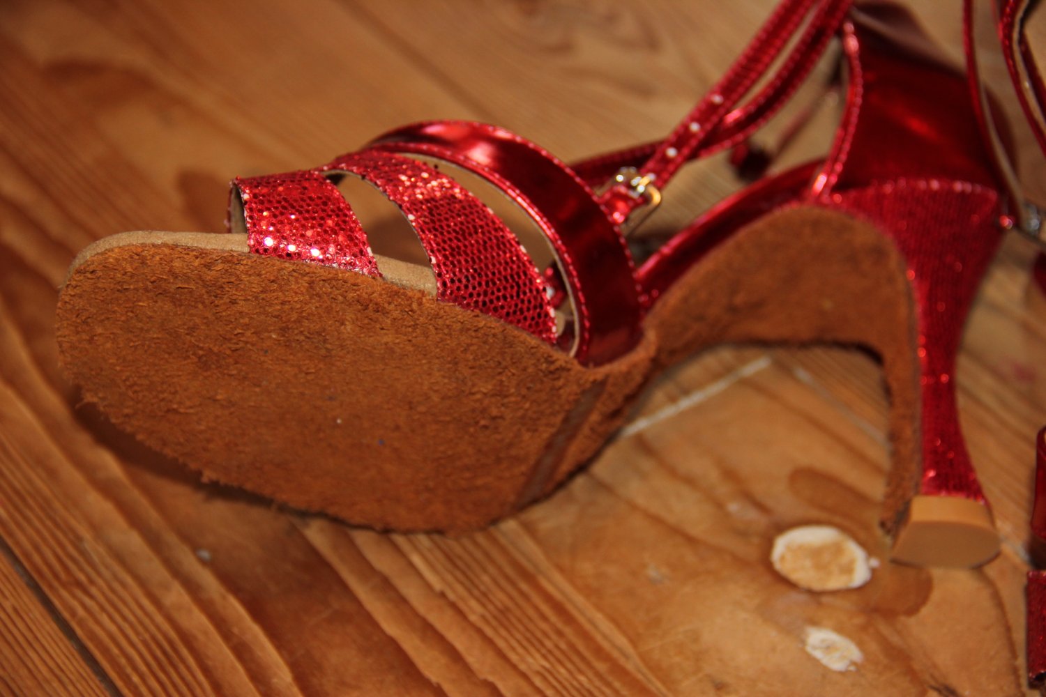 Glitzernde Tanzschuhe