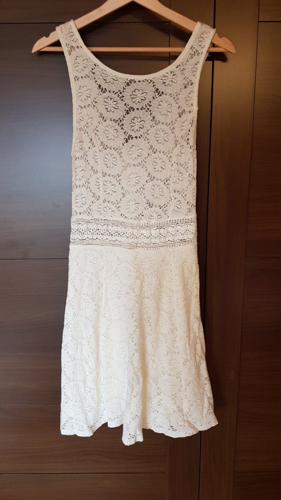 Weißes Sommerkleid