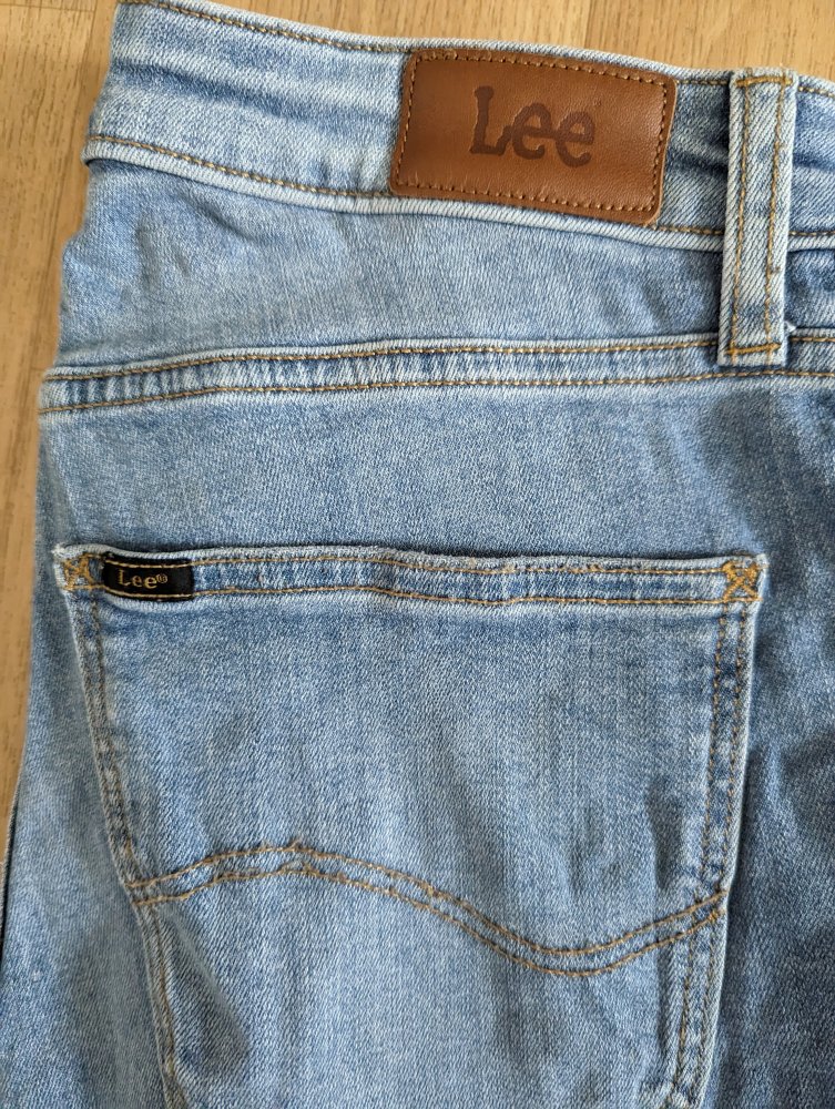 Lee IVY High Waist Skinny Jeans Distressed Ripped Damenjeans Slim Stretch Denim hellblau blau