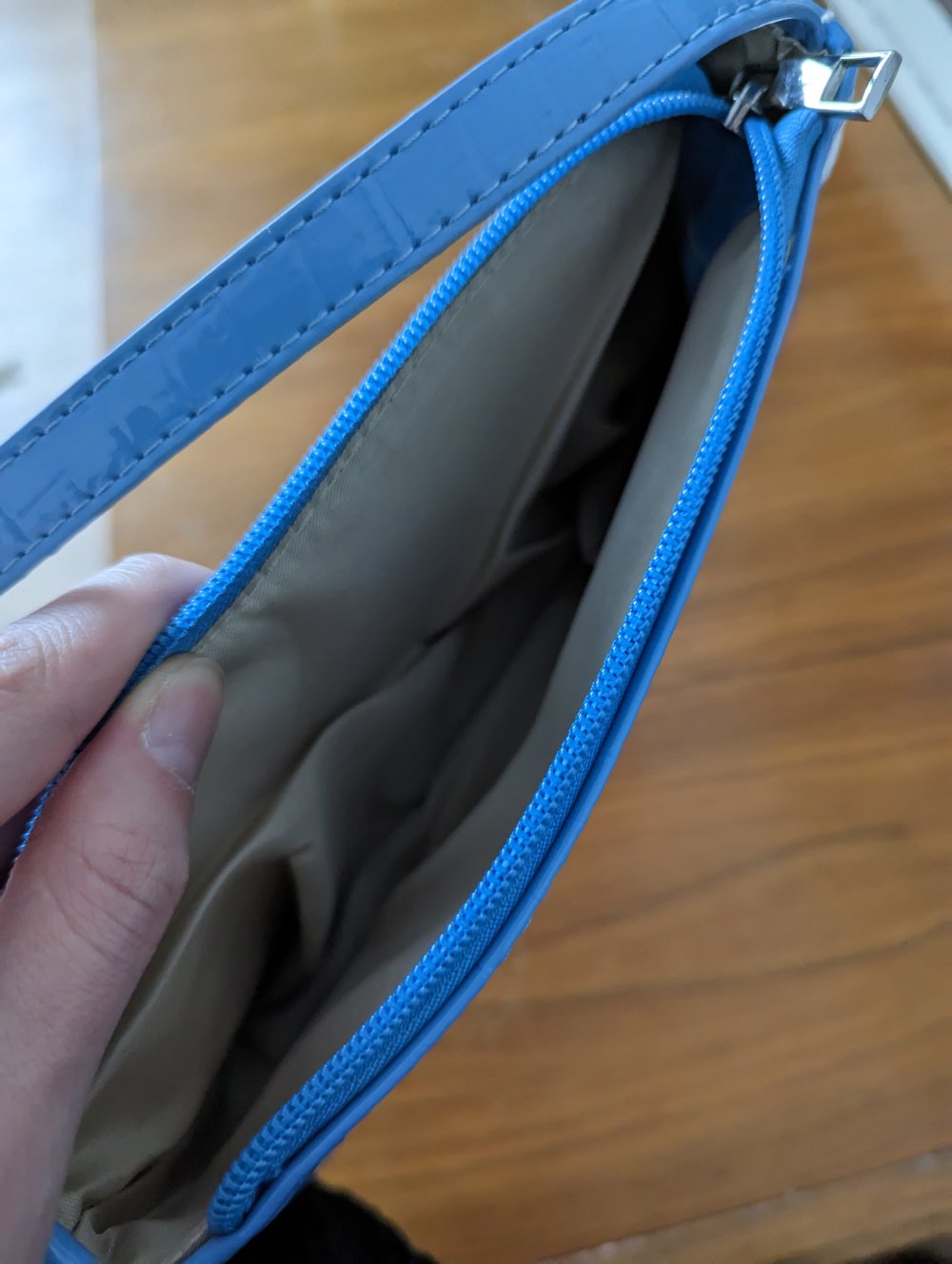 Y2K Handtasche Faux Krokodilleder Lack Tasche hellblau