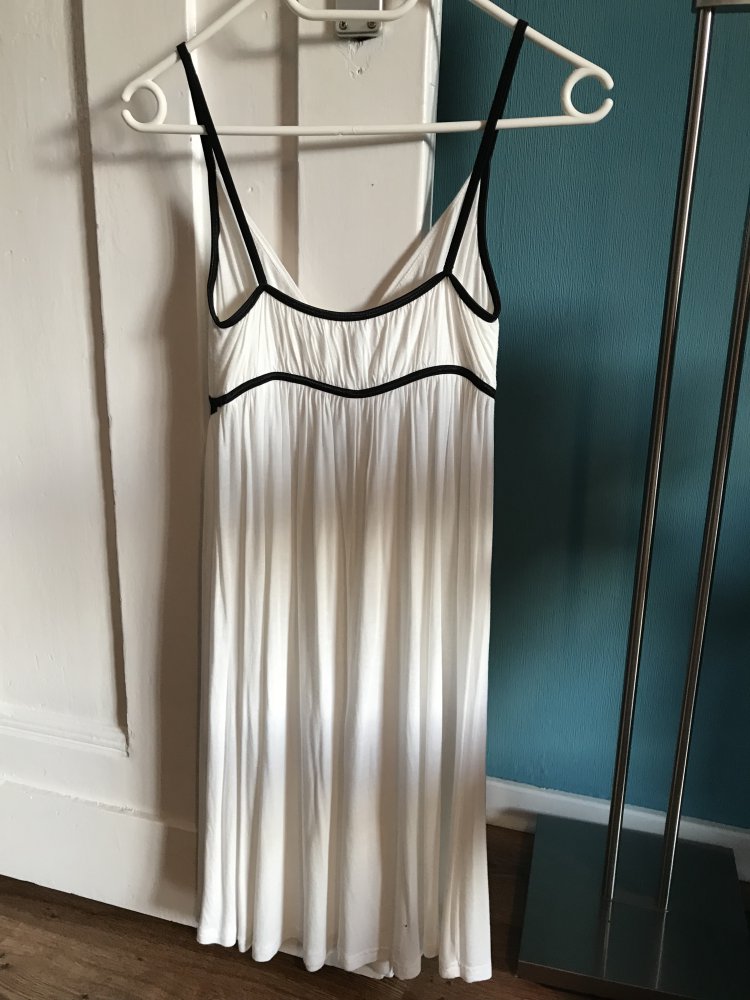 Weißes Sommerkleid von H&M, Größe 34