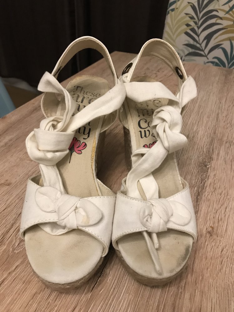 Wedges Keilsandalen zum Binden weiß Bast von Coolway, Größe 38