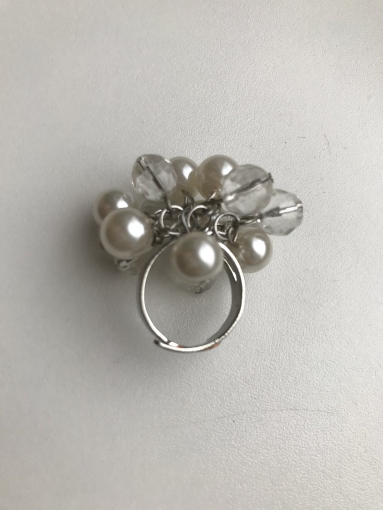 Ring silber mit weißen Perlen NEU