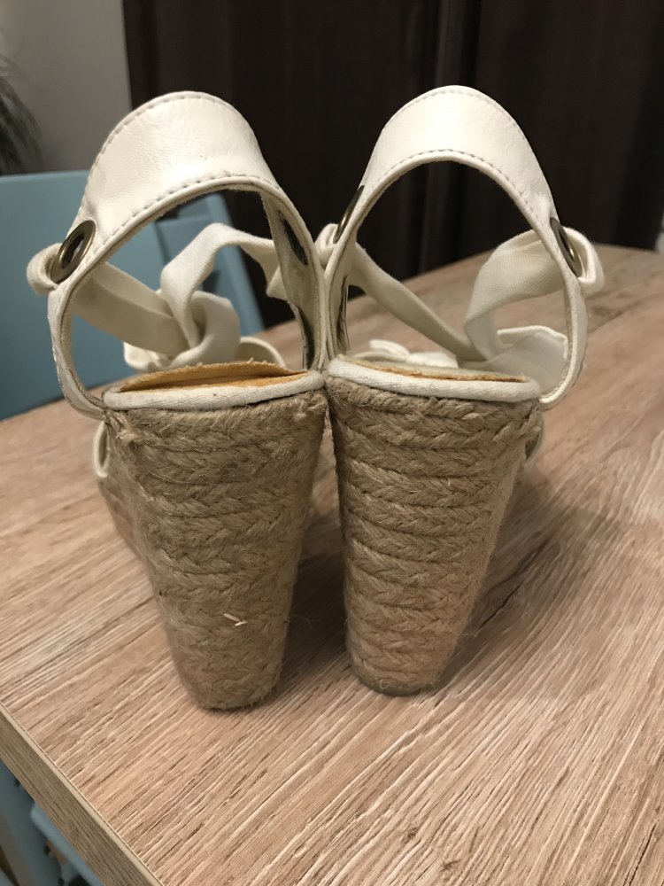 Wedges Keilsandalen zum Binden weiß Bast von Coolway, Größe 38