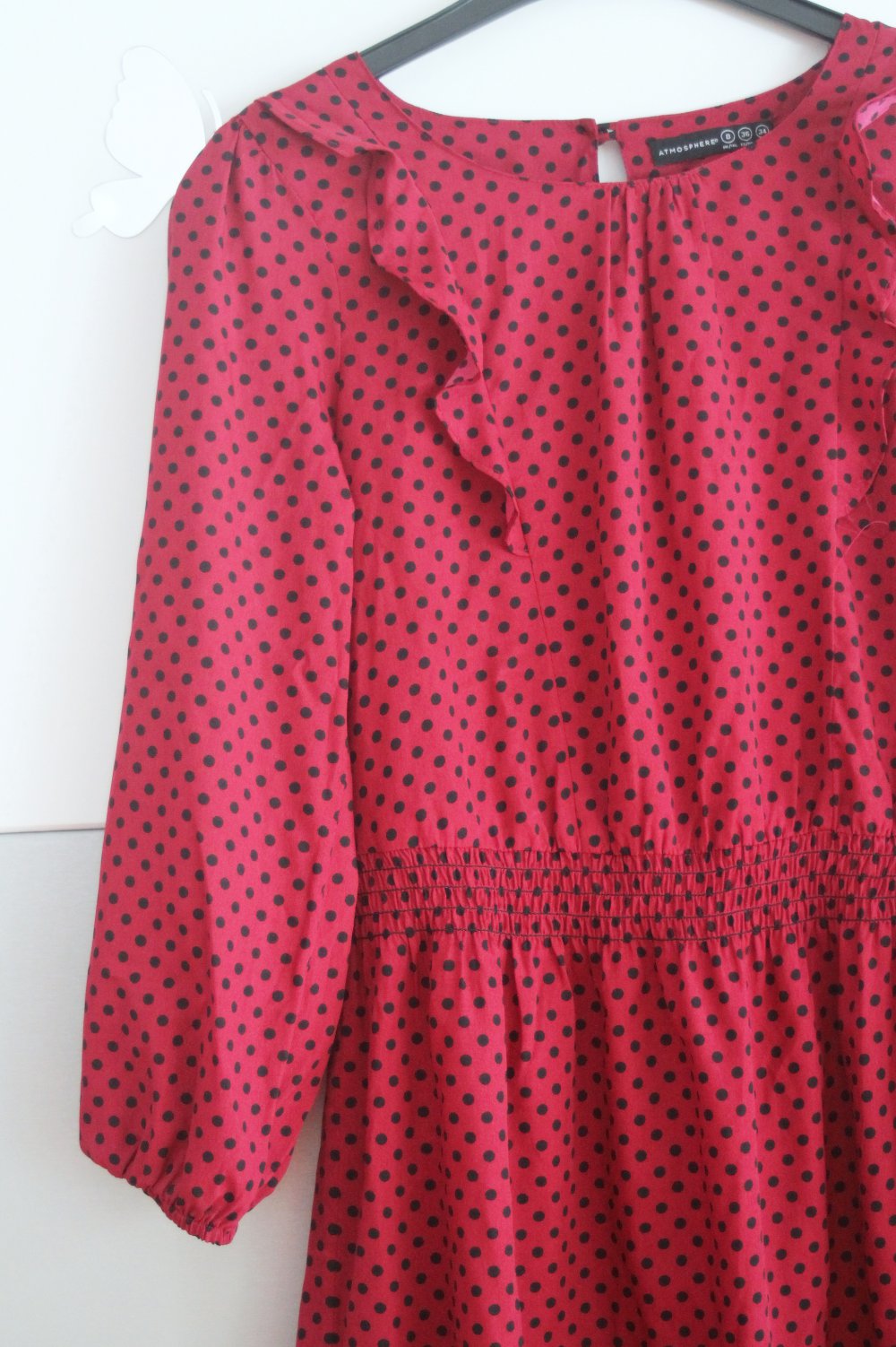 tolles, luftiges Sommerkleid mit Punkten in burgunderrot