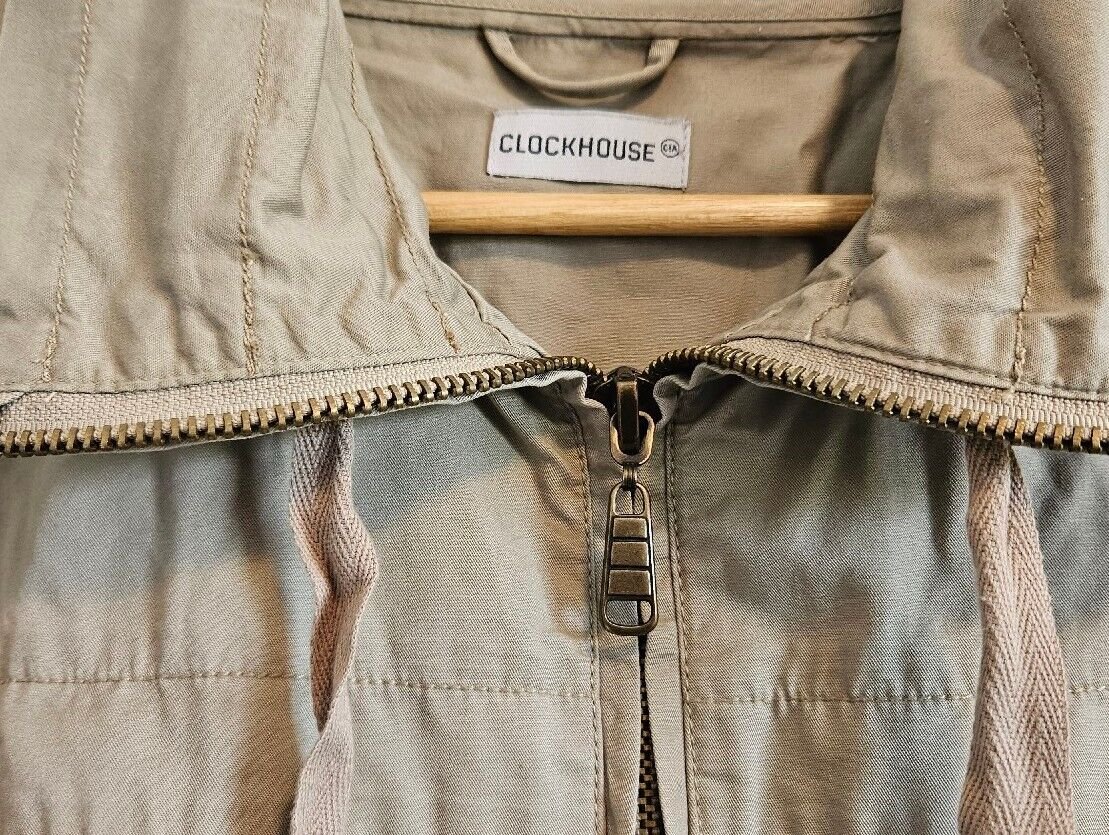 Trendy Damen Kurzjacke Gr. 36 (C&A)