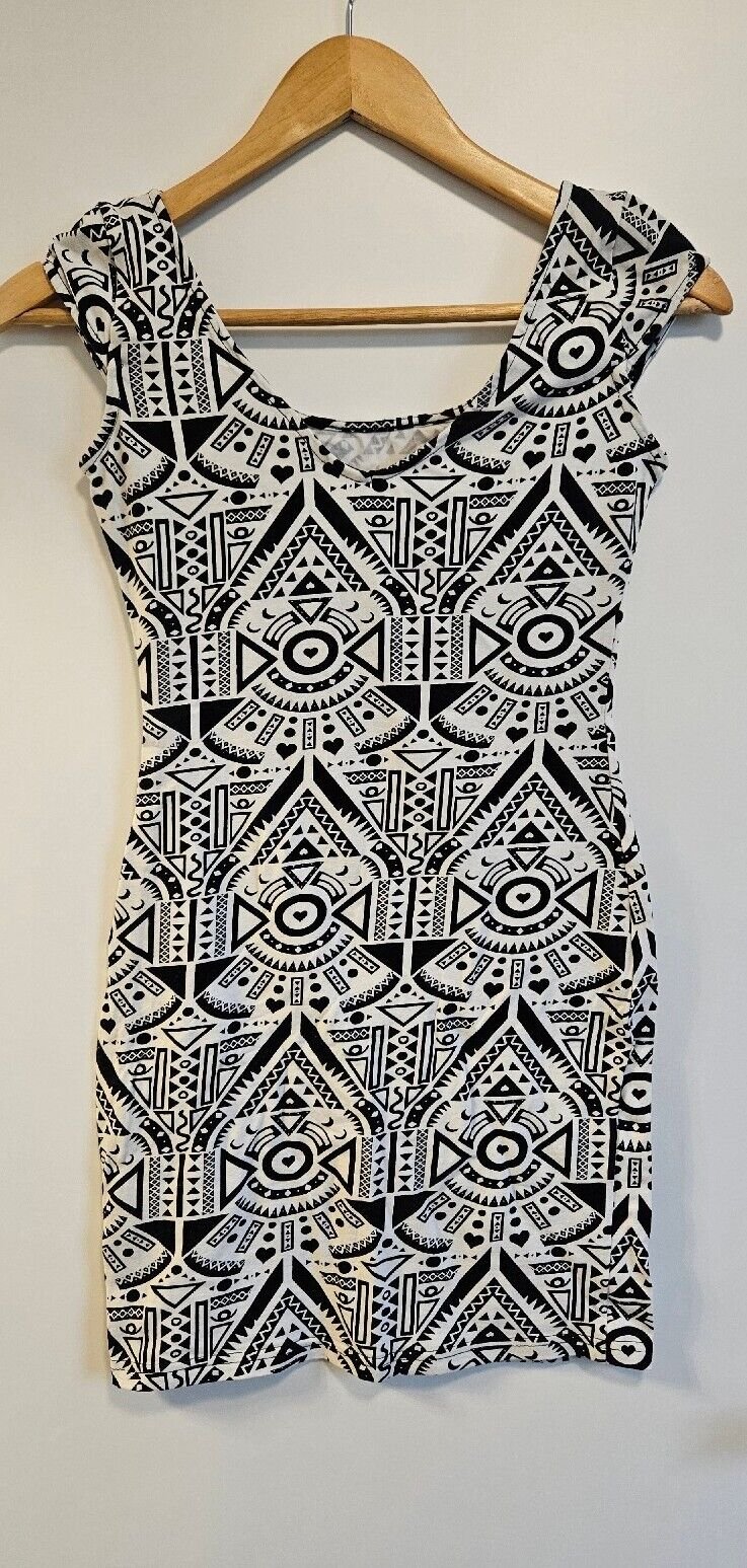 Trendiges Damen Trägerkleid Gr 34 (H&M) weiss/schwarz