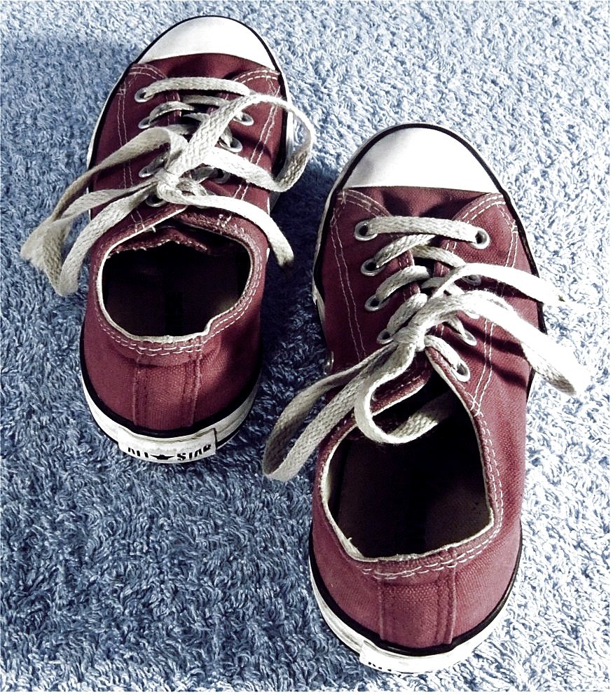 Freizeit Turnschuhe / Sneakers - Converse Chucks All Star - Größe 32 - weinrot - halb hoch