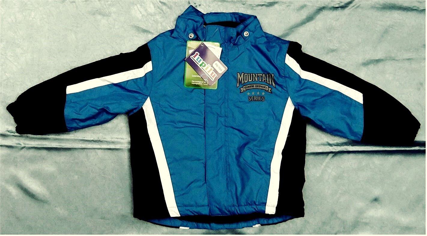 Kinder / Jungen Regenjacke / Jacke - Gr. 98/104 - blau / schwarz - NEU