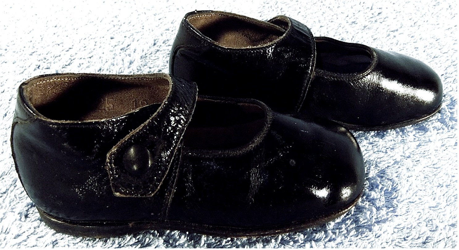nostalgische Mädchen Schuhe aus Leder - Gr. 21 in schwarz