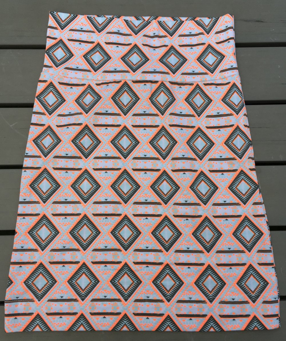 NEU: ONLY Stretchrock ROCK Minirock TUBE Etno NEON Gr. XS