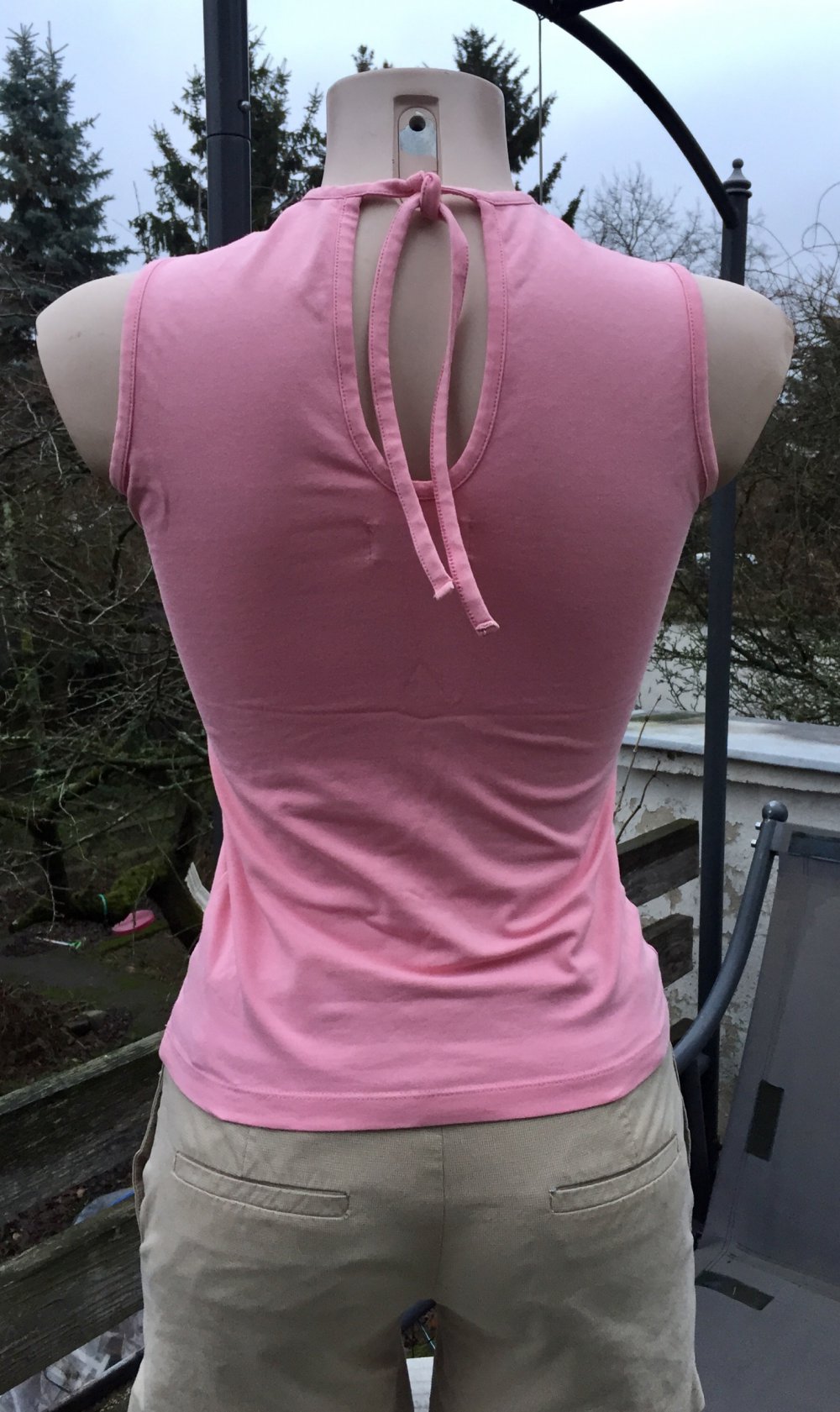 Shirt Top 40ies mit Tropfenausschnitt im Nacken