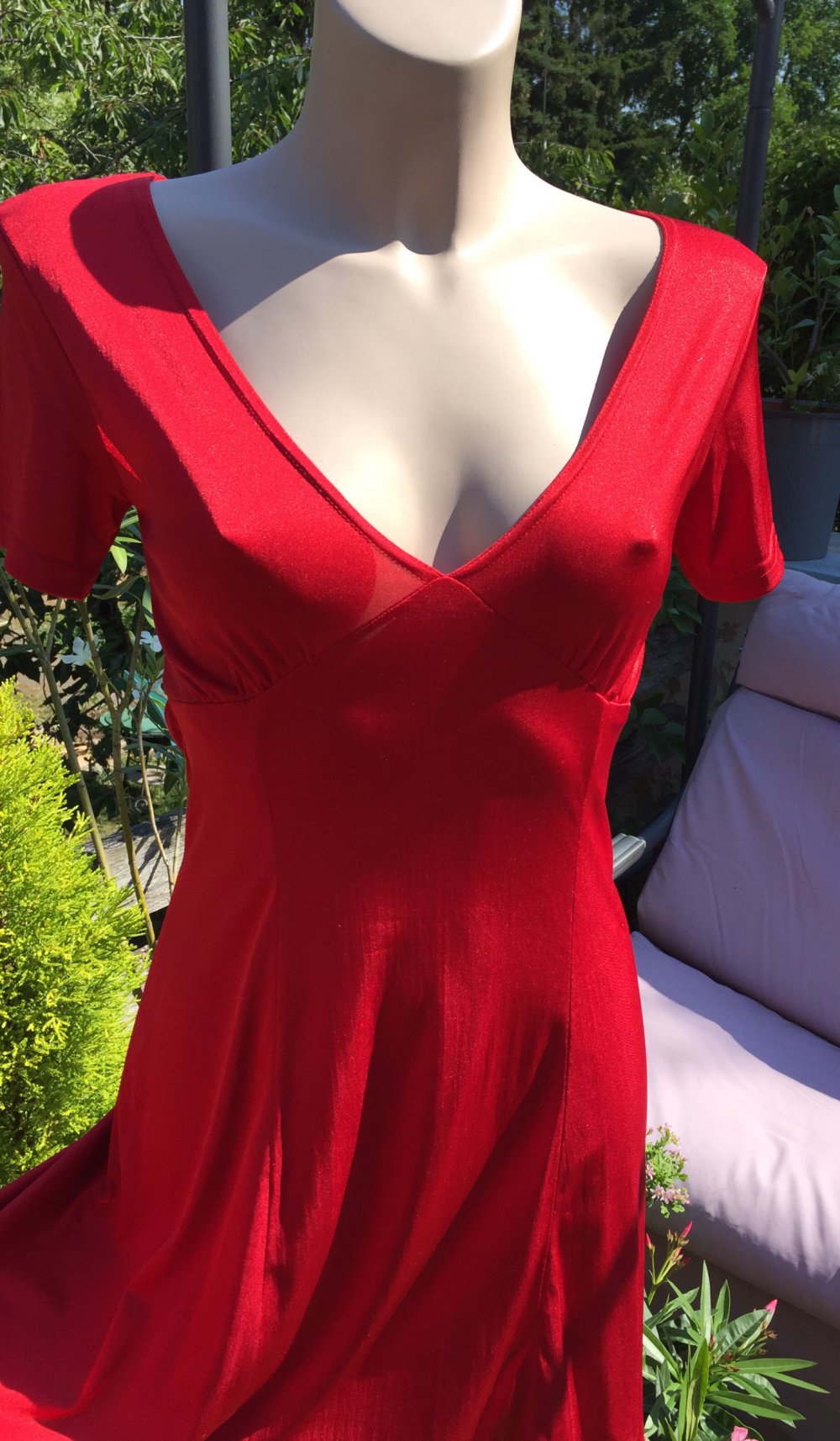 NICOWA Slinky VINTAGE Kleid mit Rücken Decolleté Gr. S