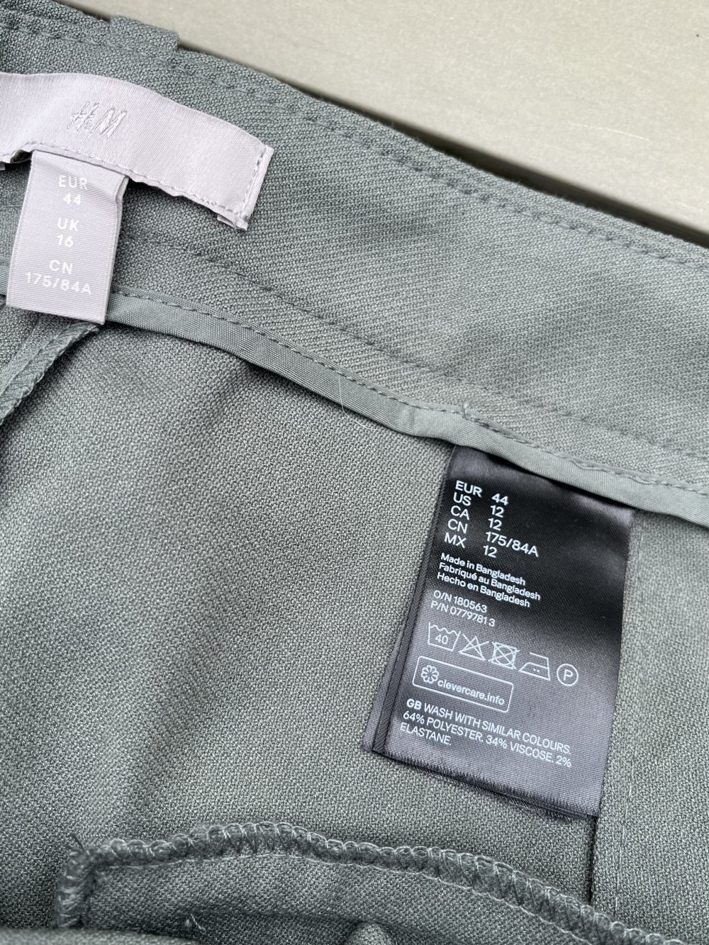 H&M Slim Slacks HOSE Business SALBEI Gr. 44