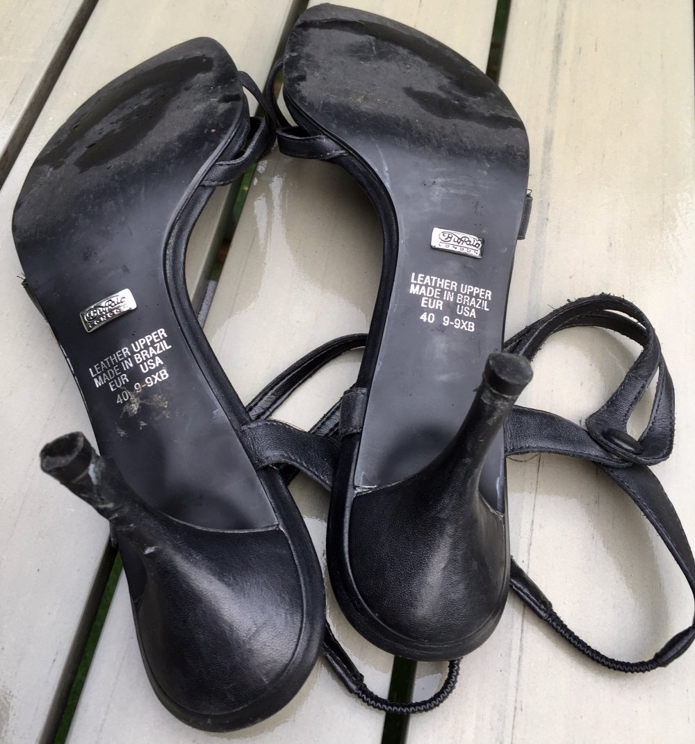 BUFFALO RIEMCHEN SANDALETTE schwarz Gr. 40