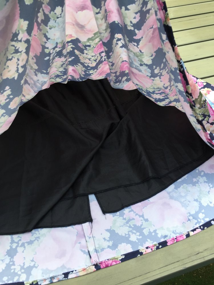 True Vintage Blumenrock Rock Mille Fleur