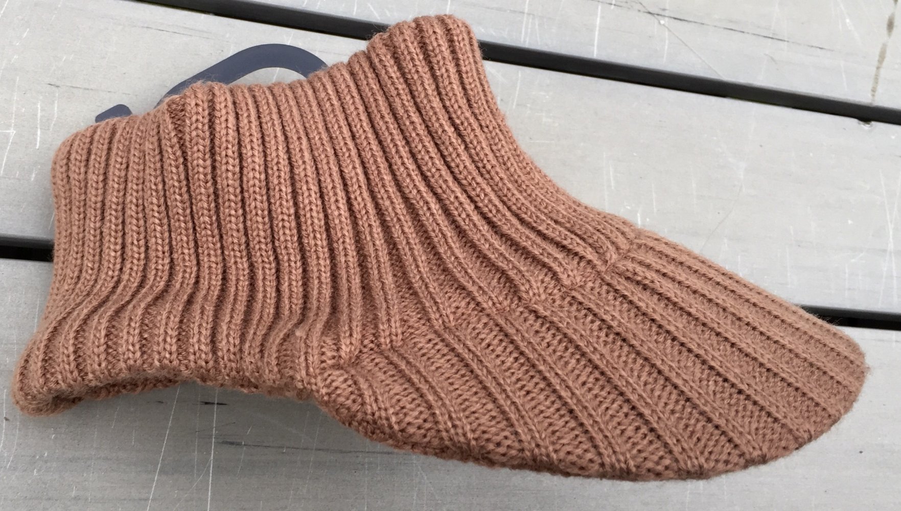 NEU: Strick STIRNBAND Beanie mit Schild