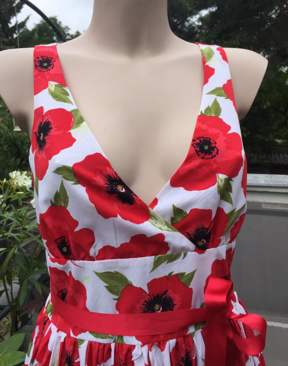 LAURA SCOTT Plissé KLEID mit MOHNBLUMEN Poppy Gr. 36