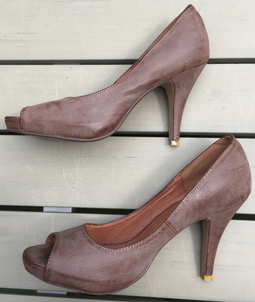 FRIIS & COMPANY Peep Toe PUMPS Gr. 37