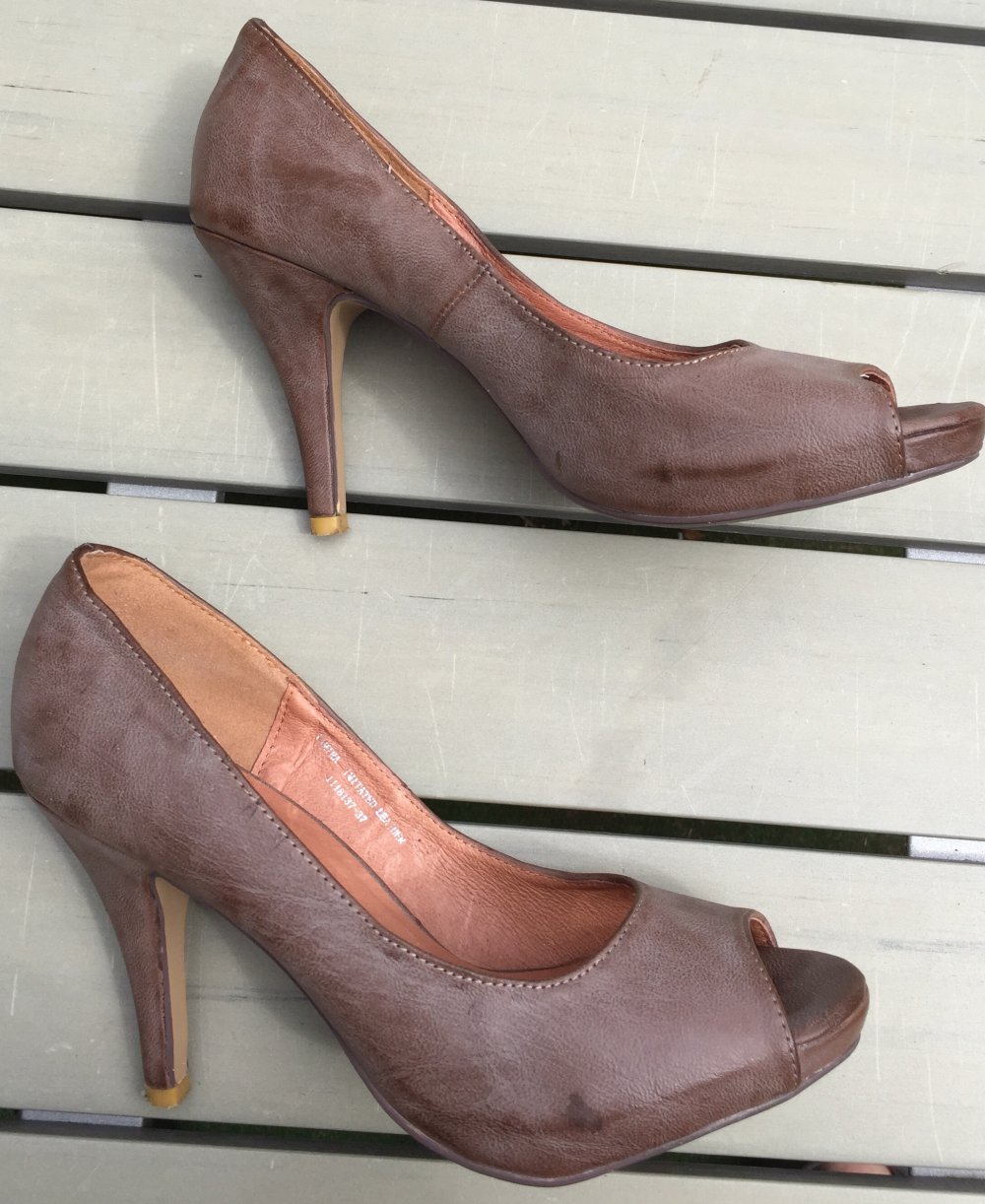 FRIIS & COMPANY Peep Toe PUMPS Gr. 37
