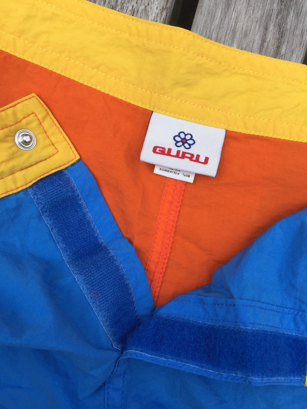 GURU Shorts HOTPANTS Badeshorts Gr. L