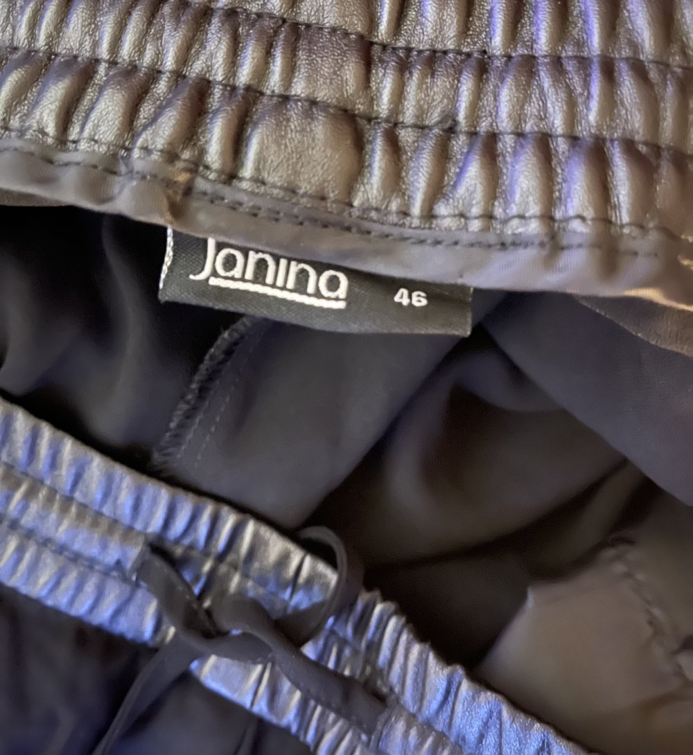 Schlupfhose JOGGPANTS mit PU Leder Details Gr. 46