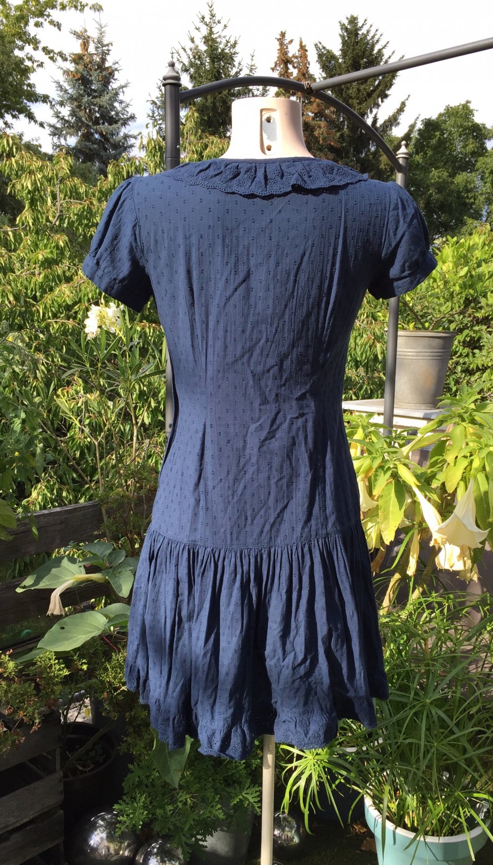 CLOCKHOUSE Sommer KLEID Volants Lochstickerei Gr. S