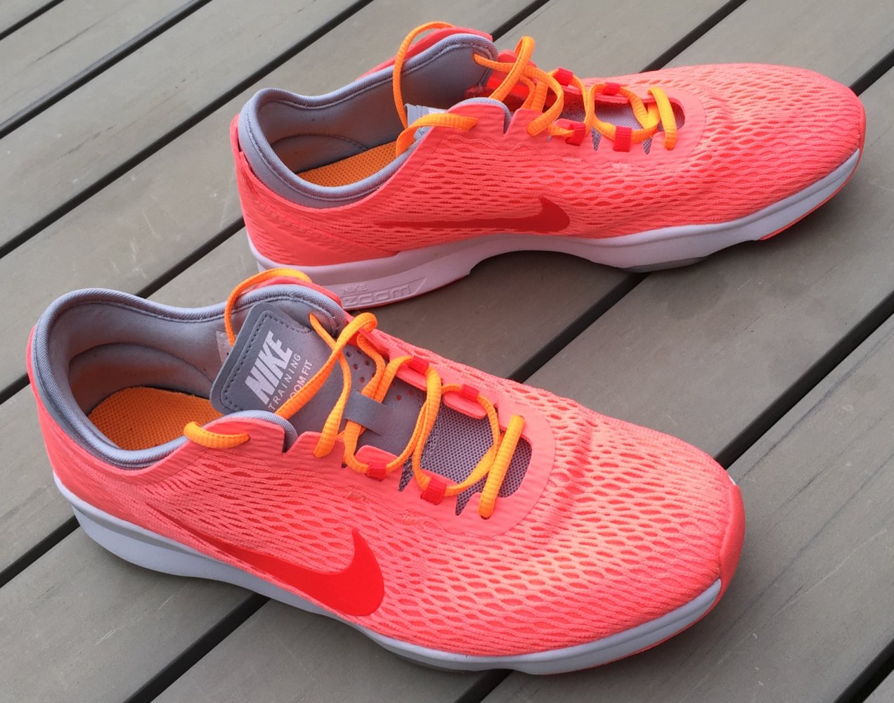 NIKE Zoom Fit SNEAKER Fitness NEON Gr. 40,5