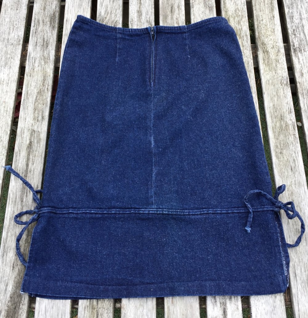 CHARLOTTE RUSSE Vintage JEANSROCK Stiftrock