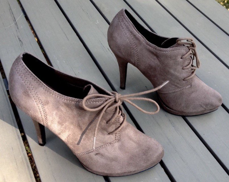 Hochfrontpumps beige / hellbraun Gr. 38 (37)