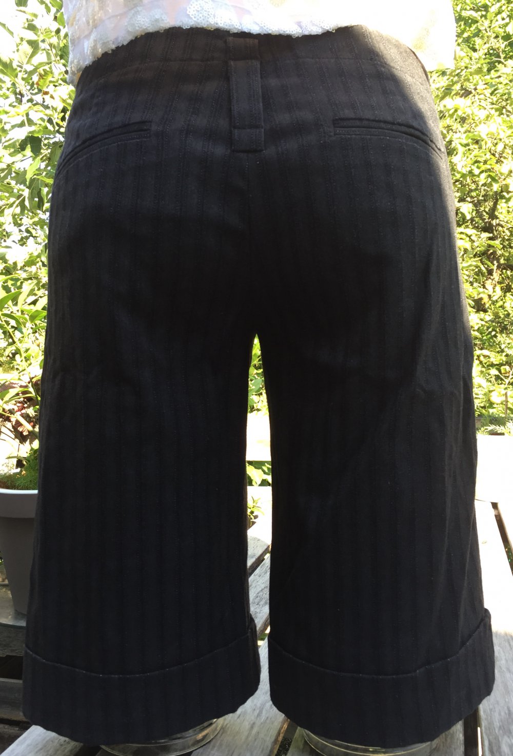 ZARA Bermuda SHORTS Nadelstreifen Gr. S