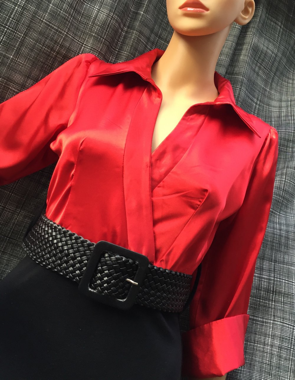 Blusenkleid mit Bleistiftrock & Flechtgürtel