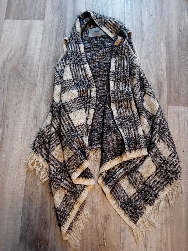 Malvin Jacke Poncho Kariert Schwarz Beige One Size NEU