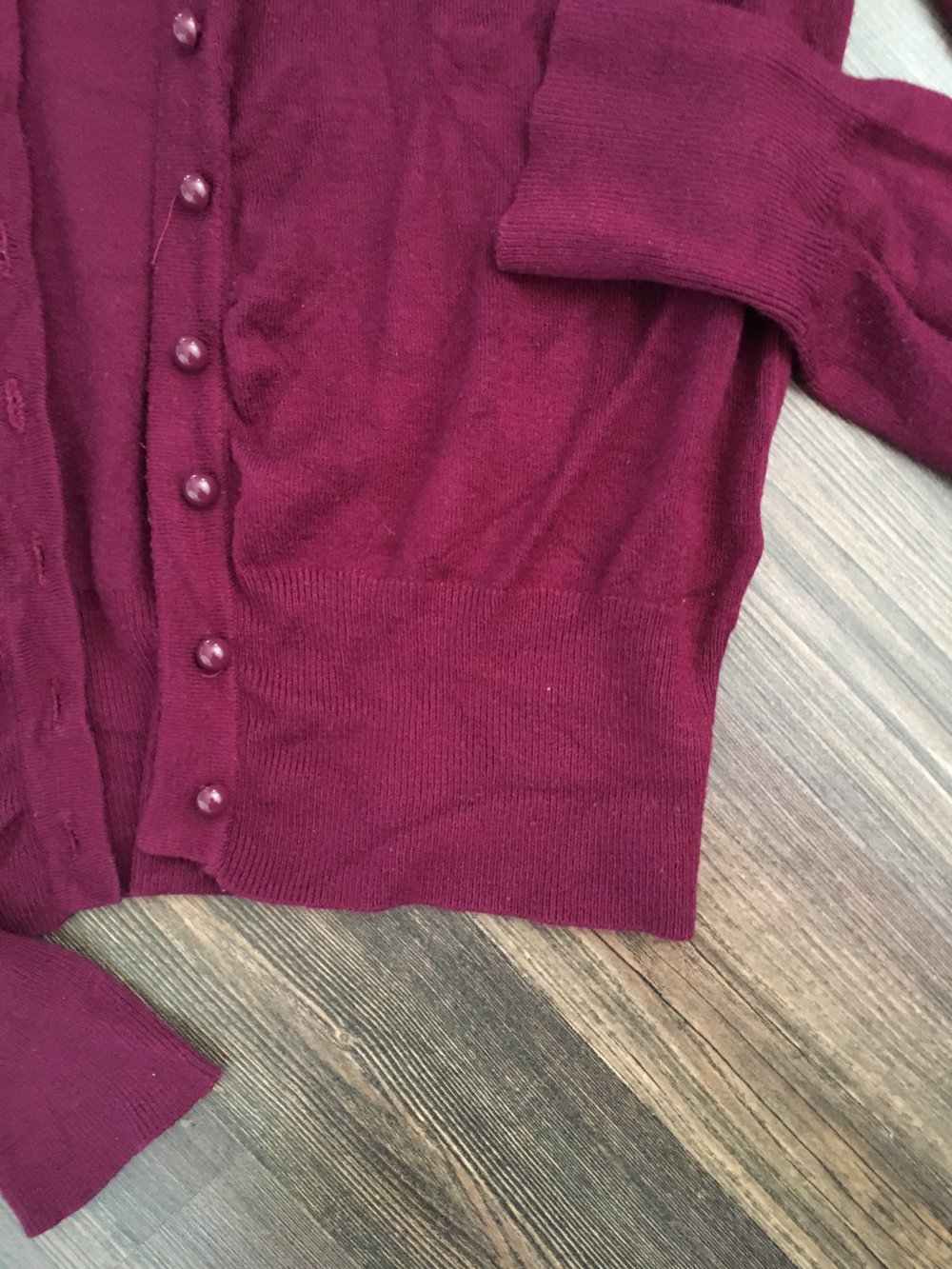 Brombeerfarbende Strickjacke Sweatshirtjacke Jacke Cardigan 38 