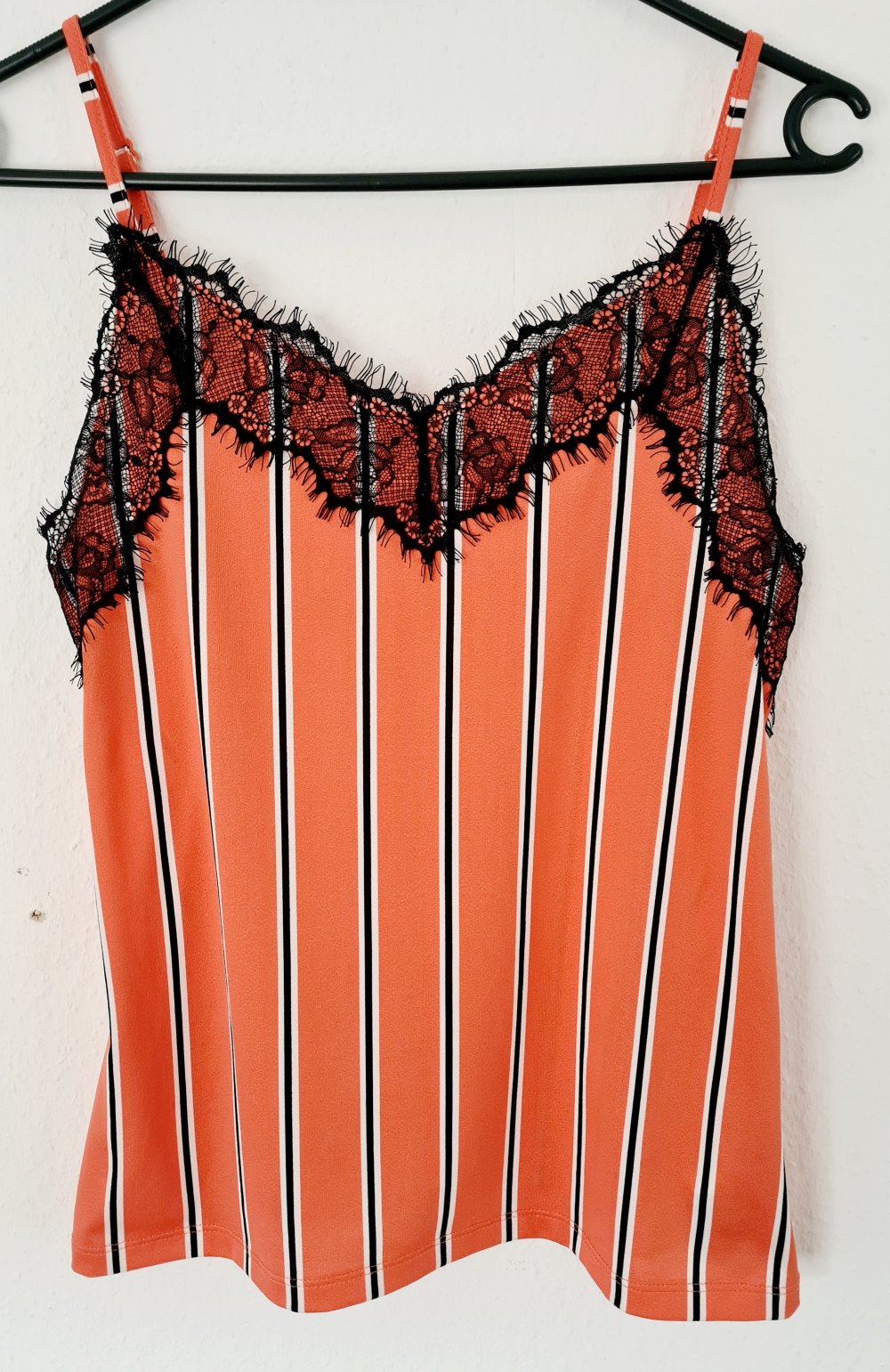 Amisu Spagettiträger mit Spitzenbesatz