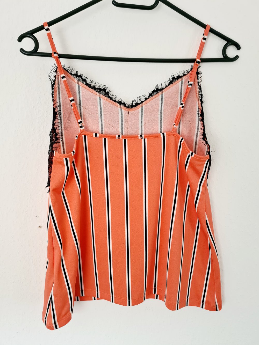 Amisu Spagettiträger mit Spitzenbesatz