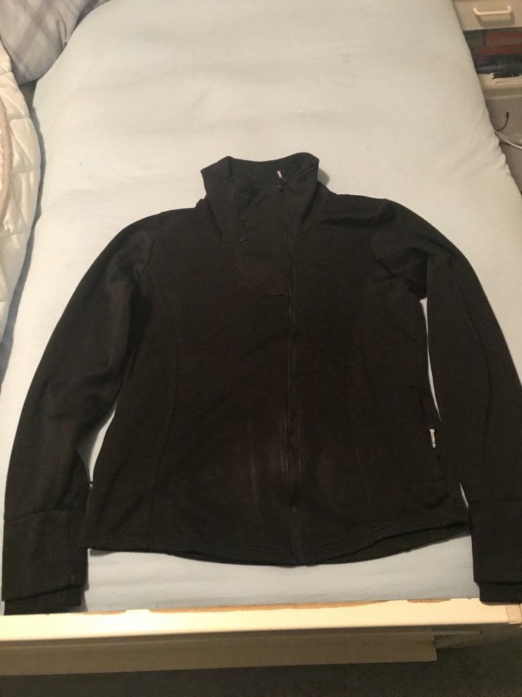 Jacke kurz schwarz Größe XL 2 Taschen von Bench - ungetragen