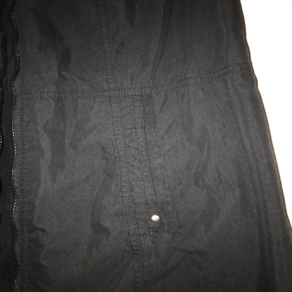  Longweste 86 cm mit Kapuze - schwarz - Grösse 40/M - A-Linie - stabiler Stoff - selten getragen -  2 Eingrifftaschen - 2 Brusttaschen 