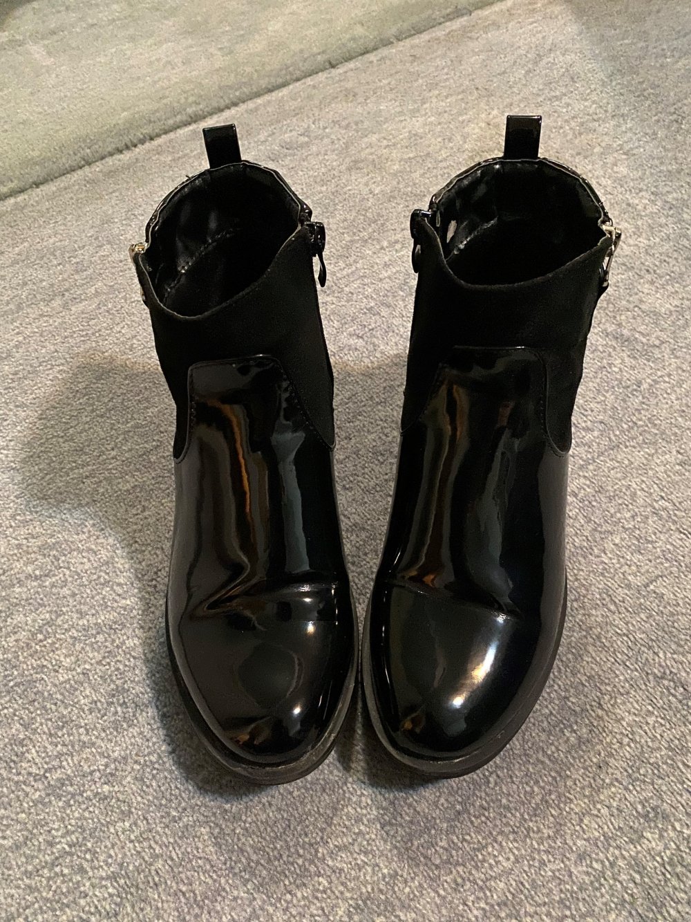 Schlupfstiefeletten Lackleder schwarz Größe 37 von bonprix – nur 1,2 x getragen