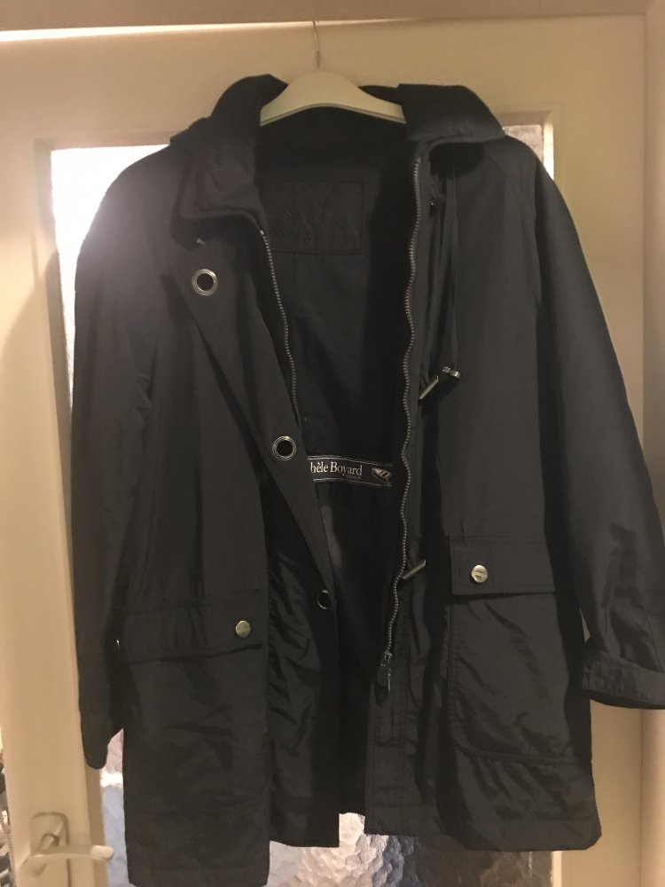 Outdoor Jacke schwarz Größe 42 Kapuze (abknöpfbar) – wenig getragen